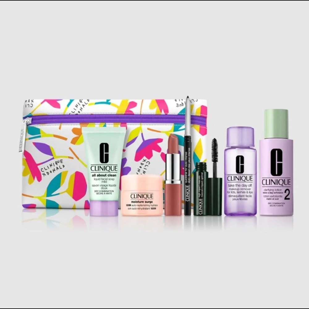 Clinique 8-piece Gift Bag